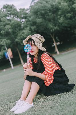 阴部上面毛毛的地方肉太多